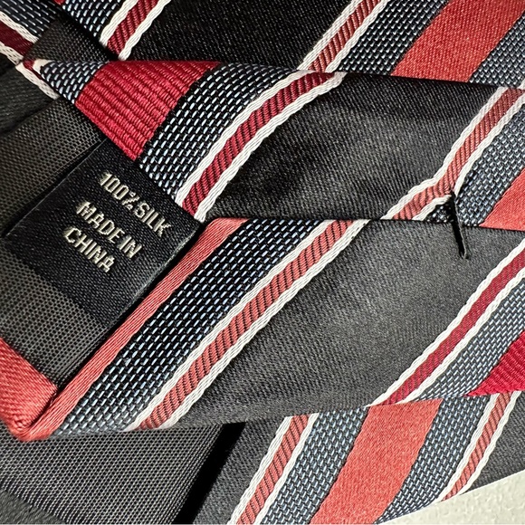 Pronto Uomo 100% Silk Tie Striped Red & Black New - Picture 4 of 7